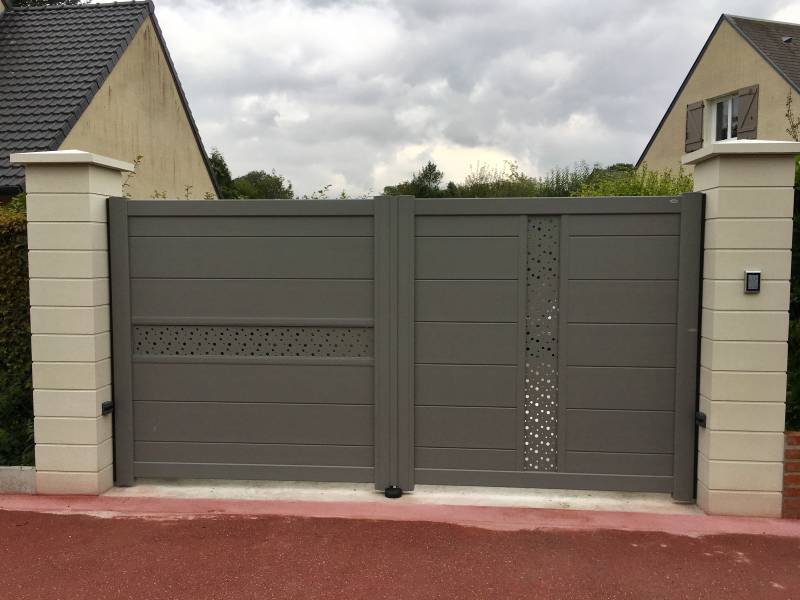 Remplacer son portail en aluminium sur mesure à Cany Barville proche de Fécamp 76